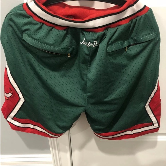 Vintage just-don Chicago bulls shorts men’s size S - Picture 3 of 4